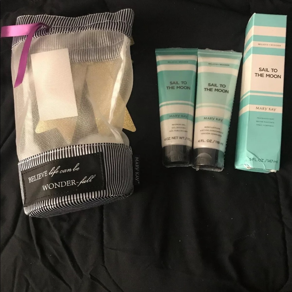 Mary Kay sail to the moon mist lotion shower gel